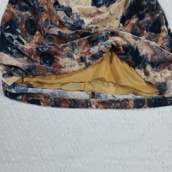 About Italian silk & velvet Empire waist on/off shoulder dress Sz 42 old money - Picture 5 of 12